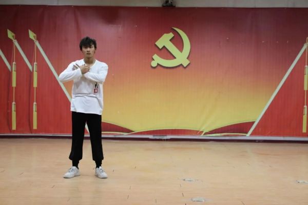 太阳成集团tyc33455cc||管理学院||“管理催奋进，榜样促前行”年末表彰大会