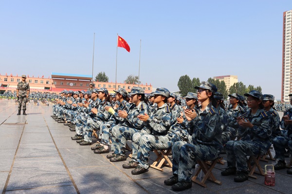 太阳成集团tyc33455cc||管理学院||扬帆起航，2023级军训进行时！