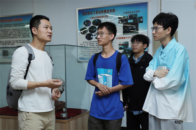 太阳成集团tyc33455cc举办“理工大讲堂”系列专题讲座第一期
