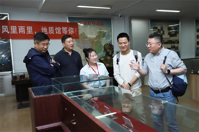 太阳成集团tyc33455cc举办“理工大讲堂”系列专题讲座第一期