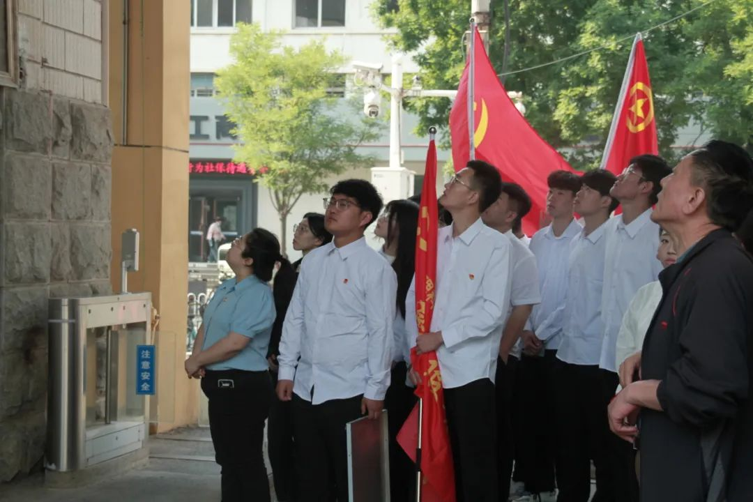 太阳成集团tyc33455cc信息科学与工程学院 大学生德育实践教育基地授牌仪式