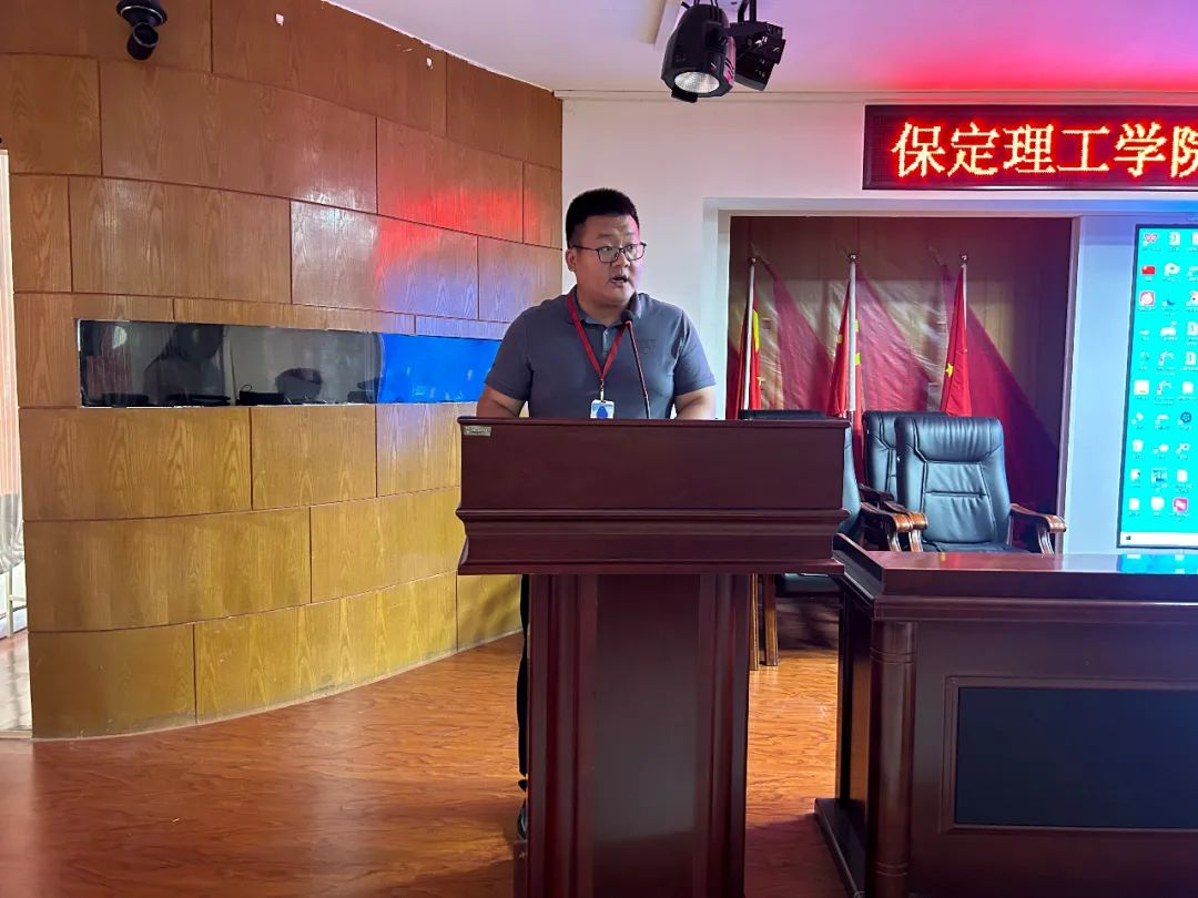 太阳成集团tyc33455cc‖学管干部2024年暑期军事训练考核评比暨表彰大会