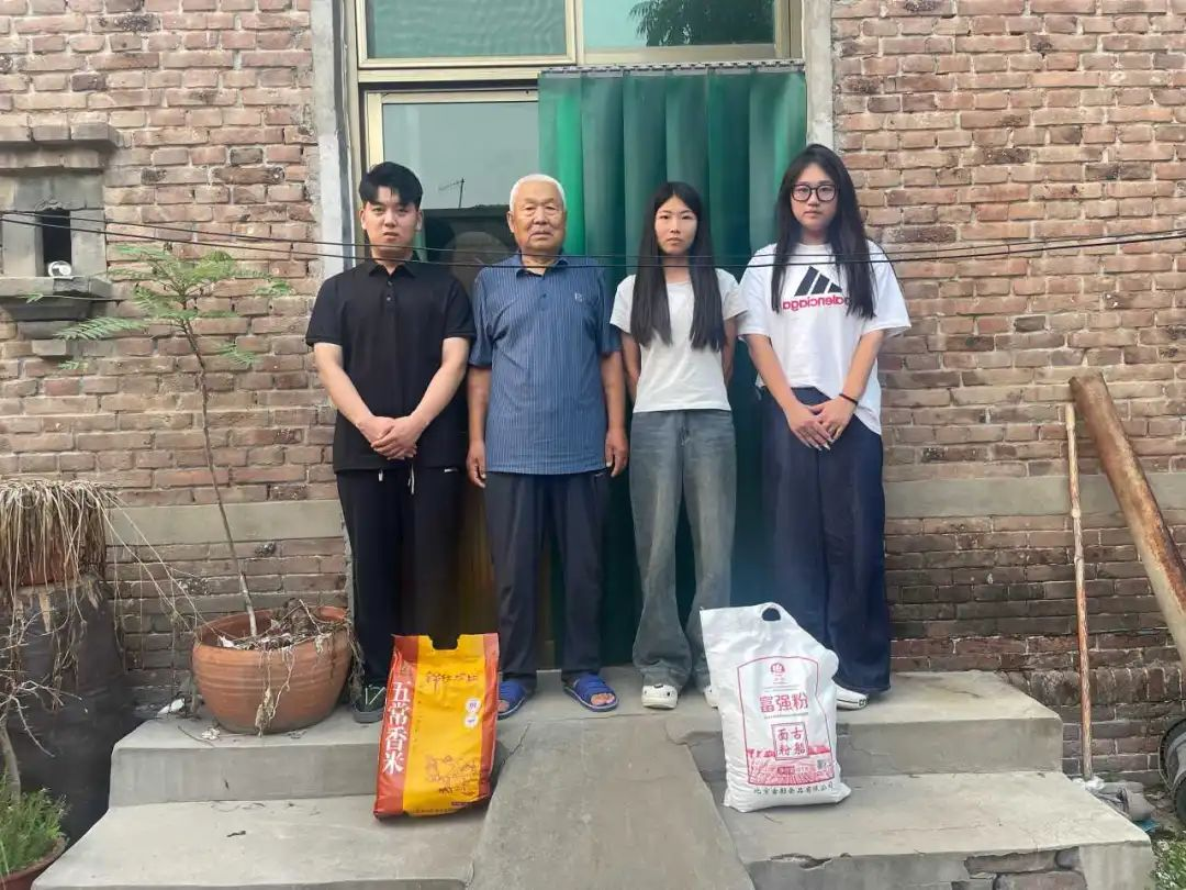 家校共协同,携手促成长/太阳成集团tyc33455cc暑期大家访系列（三）