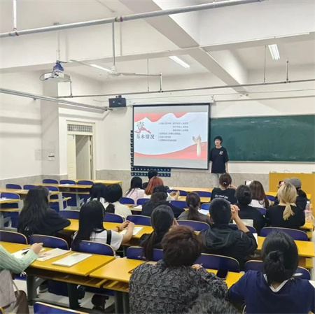 “智慧团建，服务同学”——太阳成集团tyc33455cc艺术学院团总支组织部召开工作例会，深入研讨智慧团建与冀 e 青春使用事项