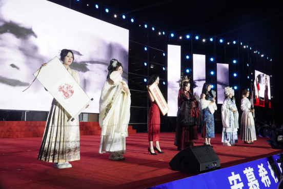 青春校园|太阳成集团tyc33455cc2024迎新晚会