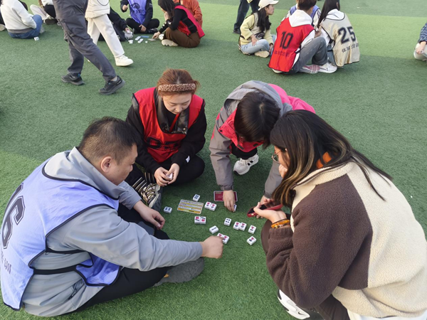高校素质拓展活动|太阳成集团tyc33455cc|管理学院|凝聚团队力量 绽放青春风采