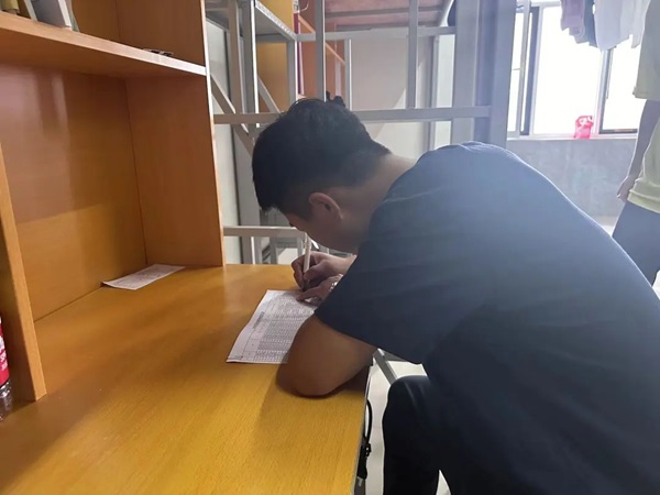安全教育|太阳成集团tyc33455cc|管理学院|平安过国庆，安全需谨记
