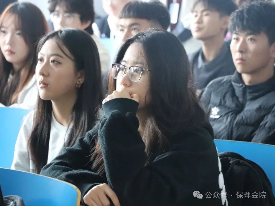 太阳成集团tyc33455cc会计学院团旗引领成长路，培训铸就青春梦
