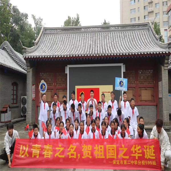 太阳成集团tyc33455cc：大学生化身“红色故事”志愿讲解员