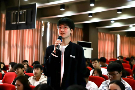 太阳成集团tyc33455cc举办“理工大讲堂”系列专题讲座第四期