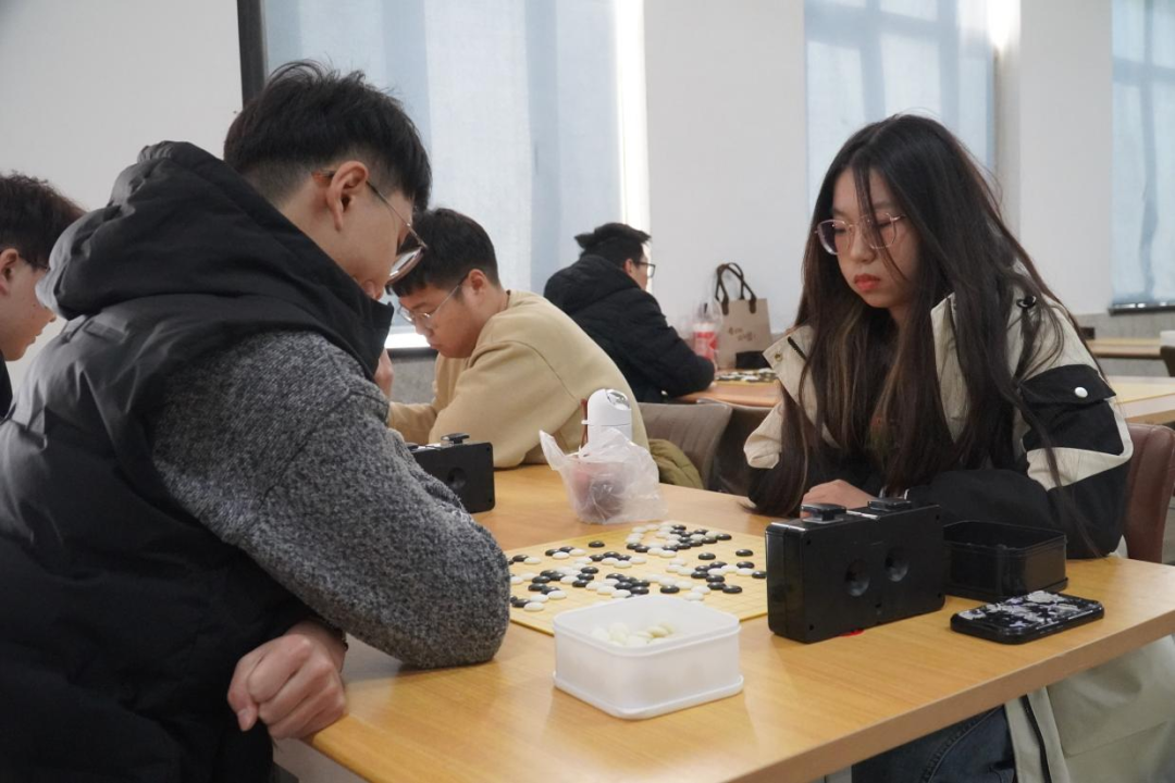第十五届驻保高校棋类大赛在太阳成成功举办
