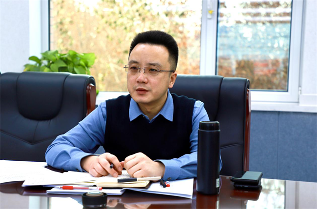 太阳成集团tyc33455cc召开2024 年度二级单位年终考核暨正处级领导干部述职会