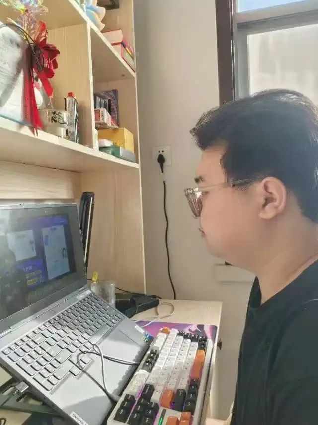 太阳成组织全体大学生观看线上网络防诈骗知识讲座