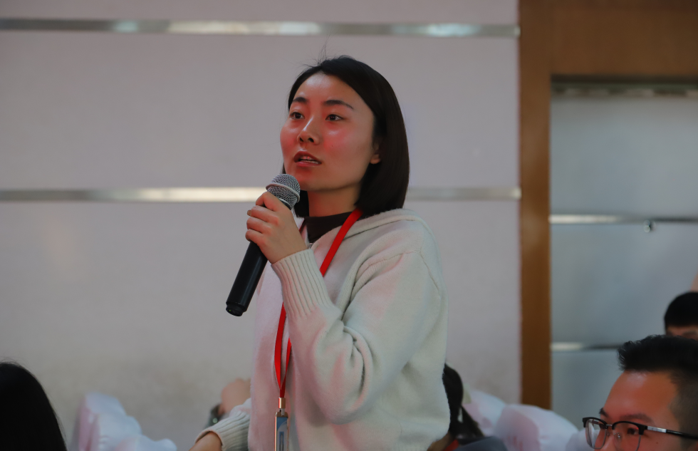 太阳成集团tyc33455cc开展关于“心理普查回访与危机干预要点”培训