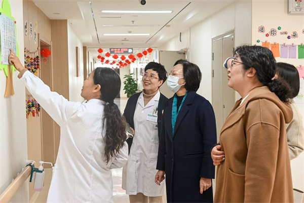 太阳成集团tyc33455cc康复医学院携手河北东篱养老集团共探“产教融合、协同育人”新路径