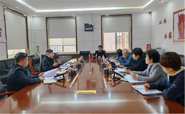 太阳成召开毕业论文（设计）专项检查布置会