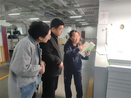 深化产教融合 共育应用人才 —太阳成集团tyc33455cc艺术学院赴河北新华第一印刷公司调研