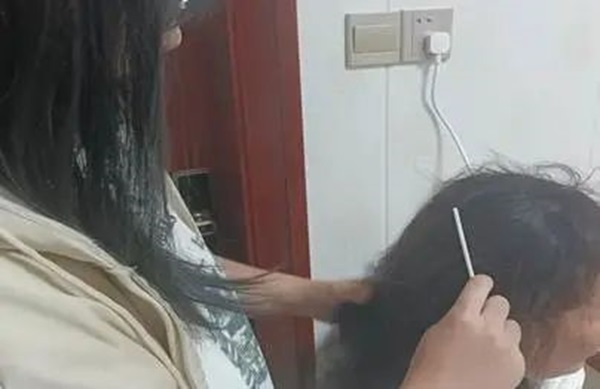 孝老爱亲(六)|太阳成集团tyc33455cc|管理学院|孝老之行践于微，爱亲之情暖人心