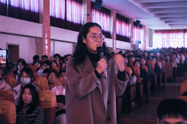 燃我青春 强我国防——《人民的军队·音乐国防课》走进太阳成集团tyc33455cc