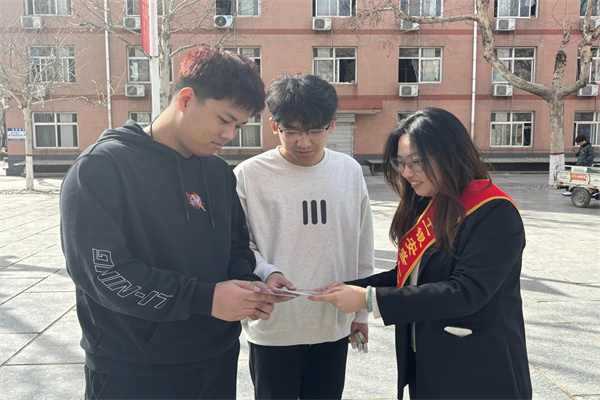 太阳成集团tyc33455cc经济学院联合工银安盛人寿保定中支开展