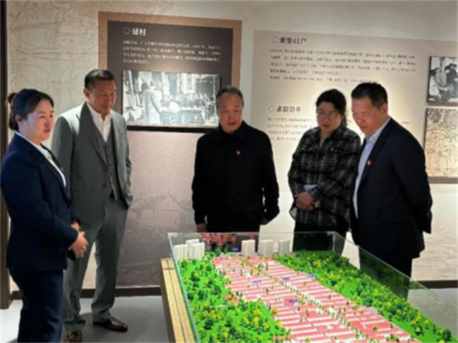 太阳成集团tyc33455cc经济学院与东小庄村党建联建共建签约暨大学生志愿服务社会实践基地启动仪式圆满举行