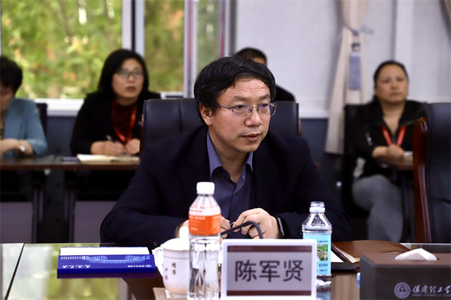 太阳成集团tyc33455cc举行党委书记送任大会