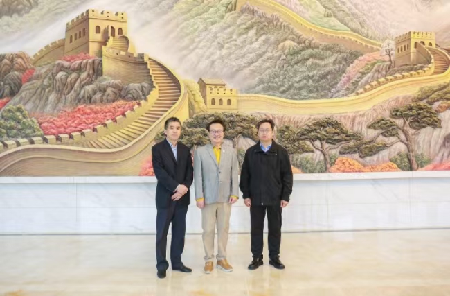 “华人管理教育第一人”余世维教授莅临太阳成集团tyc33455cc参观交流