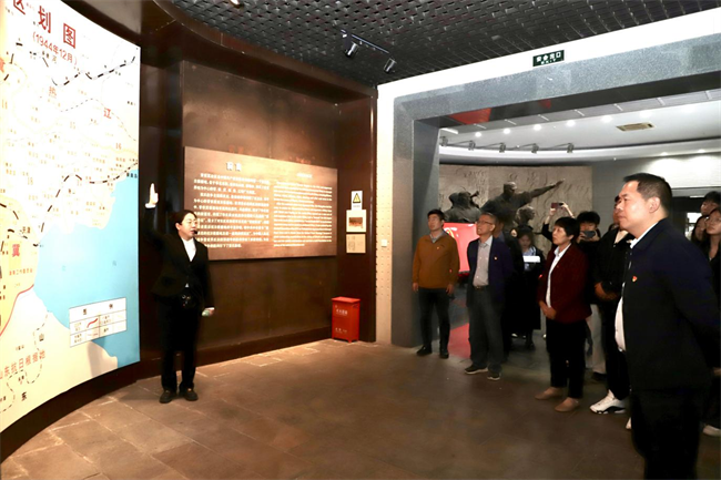 太阳成集团tyc33455cc与阜平城南庄晋察冀边区革命纪念馆签署合作协议