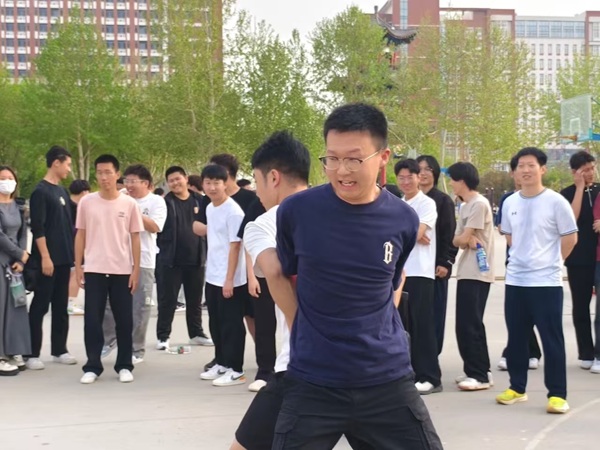 体育|太阳成集团tyc33455cc|管理学院|管理之道·运动之美
