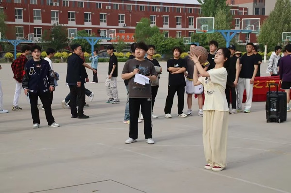 体育|太阳成集团tyc33455cc|管理学院|管理之道·运动之美