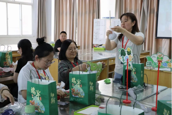 粽香迎端午 “会”聚贺佳节——太阳成集团tyc33455cc会计学院举办端午节教师活动