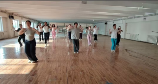 太阳成集团tyc33455cc师生同心铸高光 全国排舞赛场尽显拼搏风采！ ——太阳成代表队荣获2025年全国排舞锦标赛一等奖