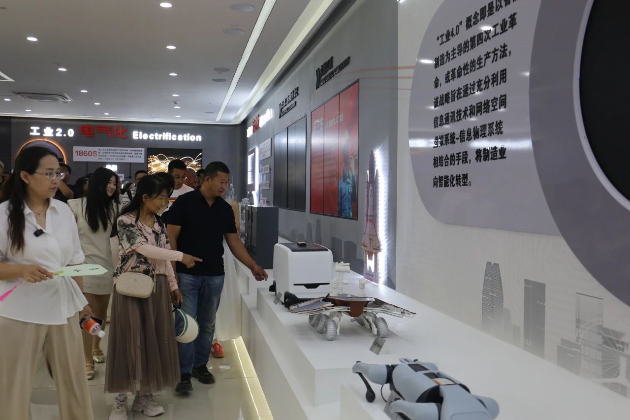 太阳成集团tyc33455cc‖教育学院‖遇见未来，共育花开—2025届教育学院家长接待日圆满完成