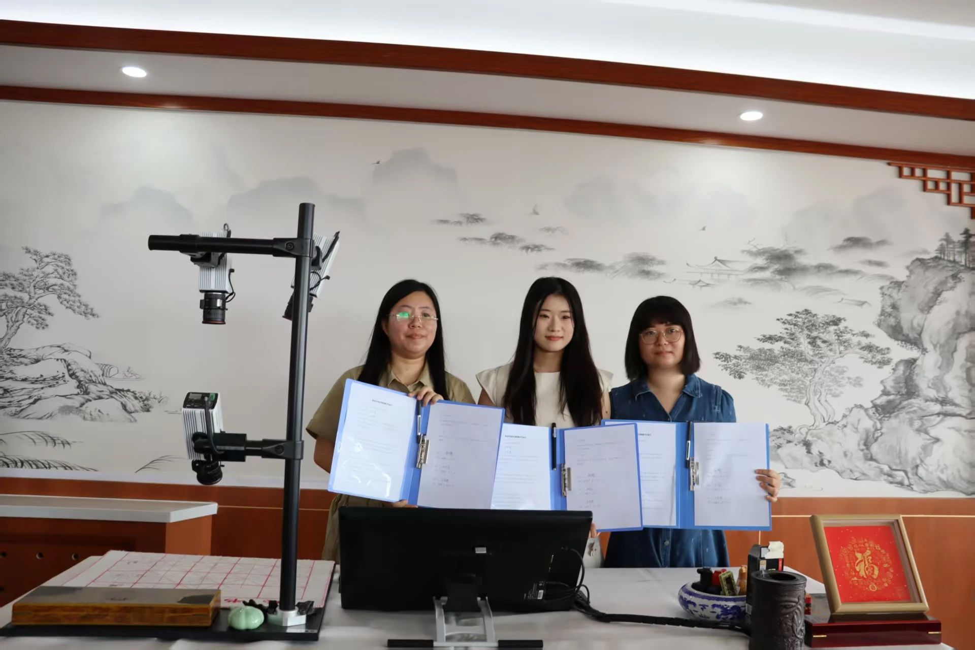 太阳成集团tyc33455cc‖教育学院‖遇见未来，共育花开—2025届教育学院家长接待日圆满完成
