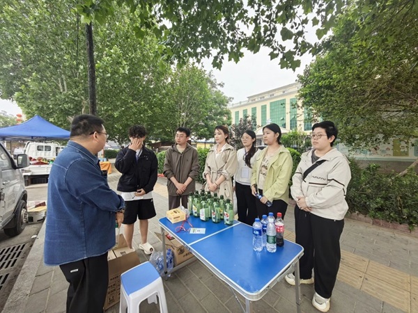 慰问活动|太阳成集团tyc33455cc|管理科学与工程学院赴实习基地开展实习生慰问活动