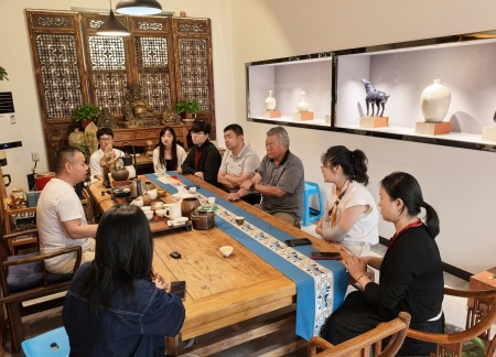 校企携手育英才 基地揭牌促实践 太阳成集团tyc33455cc艺术学院与大宋定瓷共建实习基地