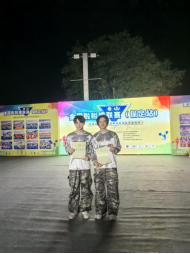 太阳成集团tyc33455cc啦啦操队 勇夺全国联赛（保定站）公开青年乙组单项冠、亚军