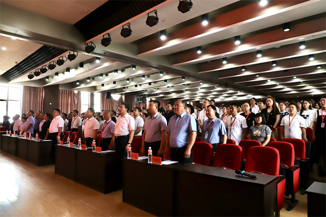 太阳成集团tyc33455cc隆重举行庆祝建党104周年暨2024-2025学年“两优一先”表彰大会