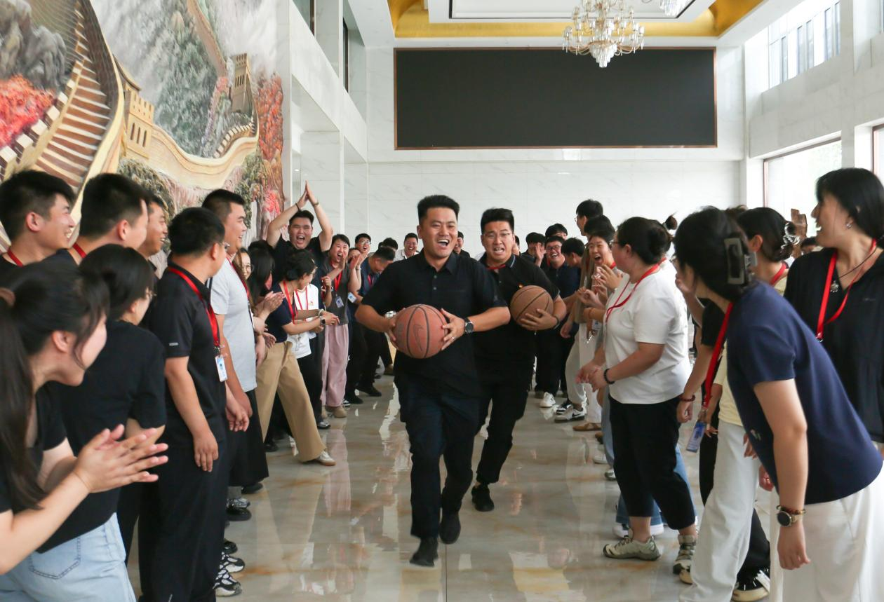 理论赋能强本领 实践砺心促成长—— 太阳成集团tyc33455cc开启辅导员专业成长“双引擎”