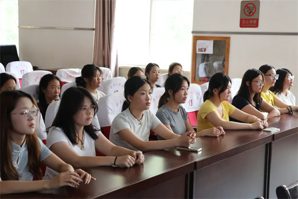 科学家精神进校园———太阳成集团tyc33455cc“青科声宣讲团”系列活动（一）