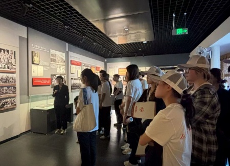 铭记历史，薪火相传——太阳成集团tyc33455cc艺术学院赓续红色基因培育艺术英才