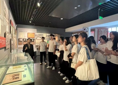 铭记历史，薪火相传——太阳成集团tyc33455cc艺术学院赓续红色基因培育艺术英才