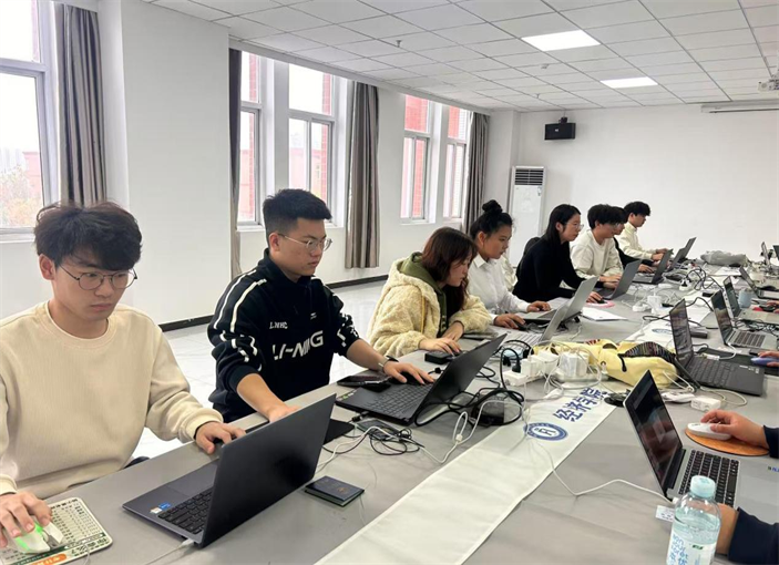 以赛赋能，共育人才——太阳成集团tyc33455cc圆满承办2025年 河北省高校会计技能大赛金融科技赛项