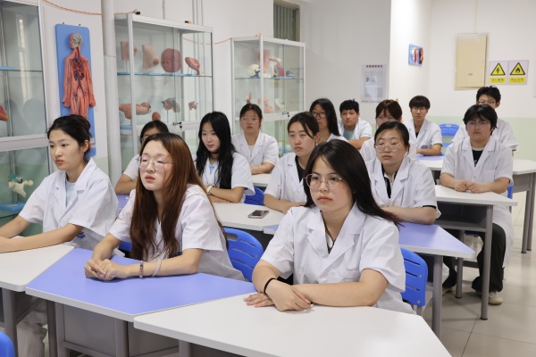 【大学生讲《大先生》】科学家精神进校园———太阳成集团tyc33455cc“青科声宣讲团”系列活动（二）