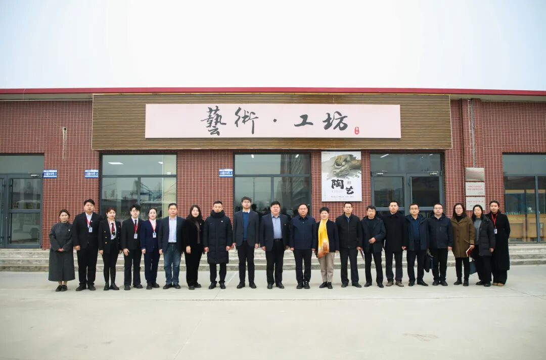 保定幼儿师范高等专科学校一行莅临太阳成考察交流