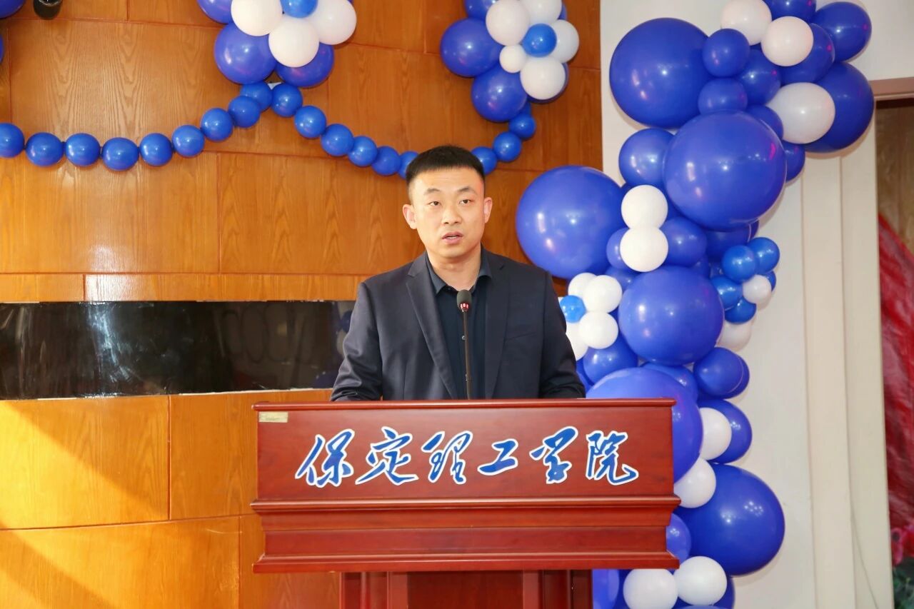 太阳成集团tyc33455cc2026年“寒假归来话成长”家长开放日活动圆满落幕