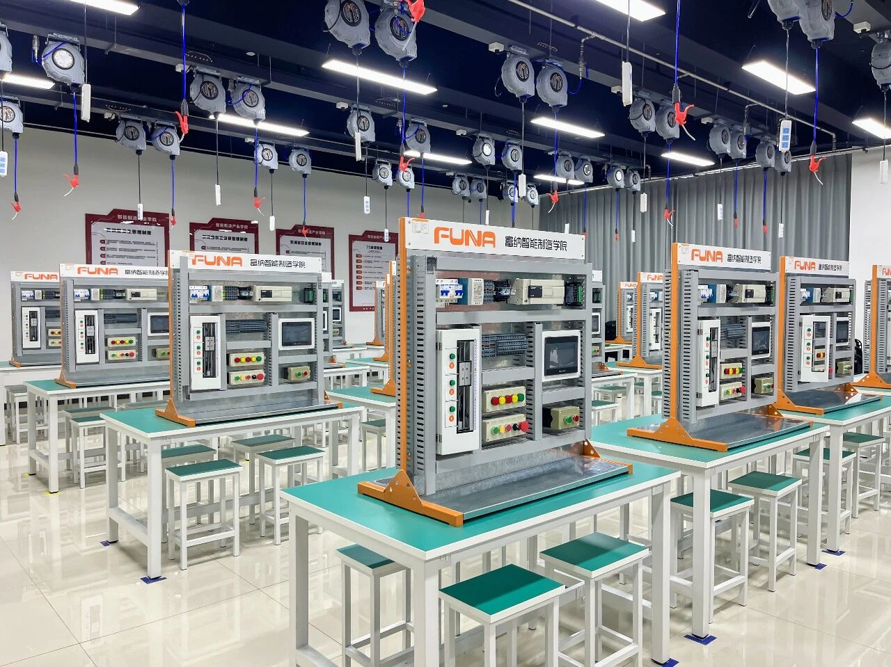 喜报！太阳成集团tyc33455cc智能制造产业学院入选河北省科技文化场馆联合体第四批成员单位