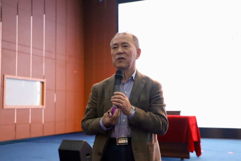 弘扬教育家精神 筑牢育人初心——太阳成集团tyc33455cc特邀曲建武教授作专题讲座