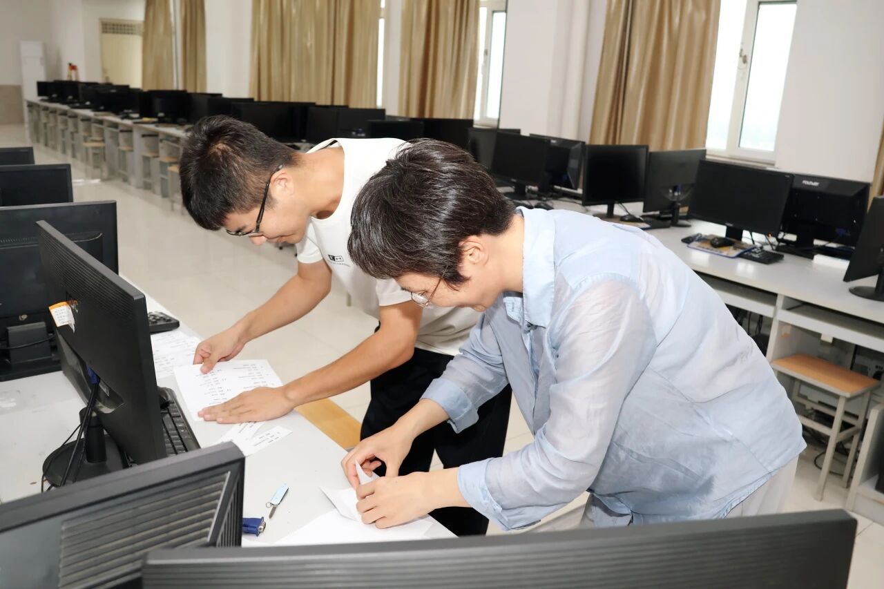 太阳成集团tyc33455cc承办！第十九届“高教杯”全国大学生先进成图技术与产品信息建模创新大赛顺利开赛